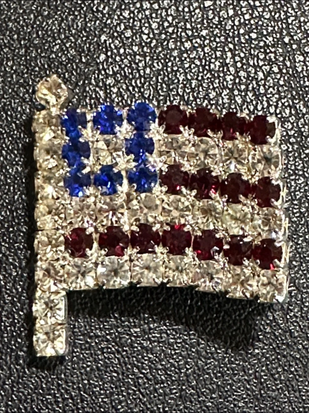 American Flag Crystal Rhinestone Brooch Pin Patriotic USA Vintage